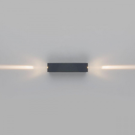 Уличный настенный светодиодный светильник Elektrostandard Blaze 35136/W серый a057051