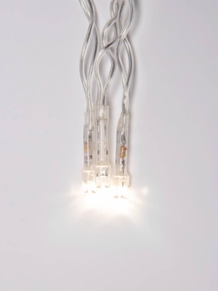 Светодиодная гирлянда Uniel бахрома 220V теплый белый ULD-B1805-048/DTA Warm White IP20 UL-00005274